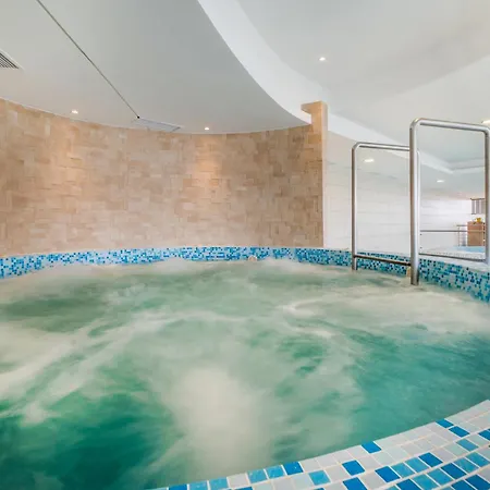 Myflat Club 218 Golden Wellness Apartamento